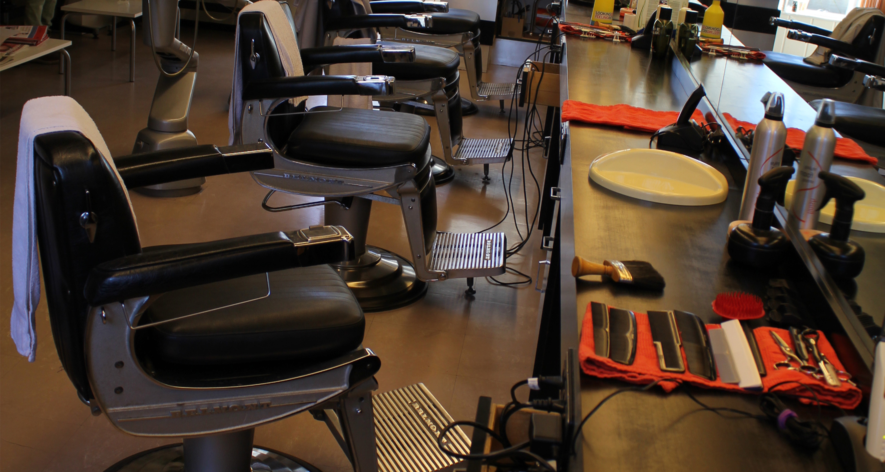 Aat's Barber shop