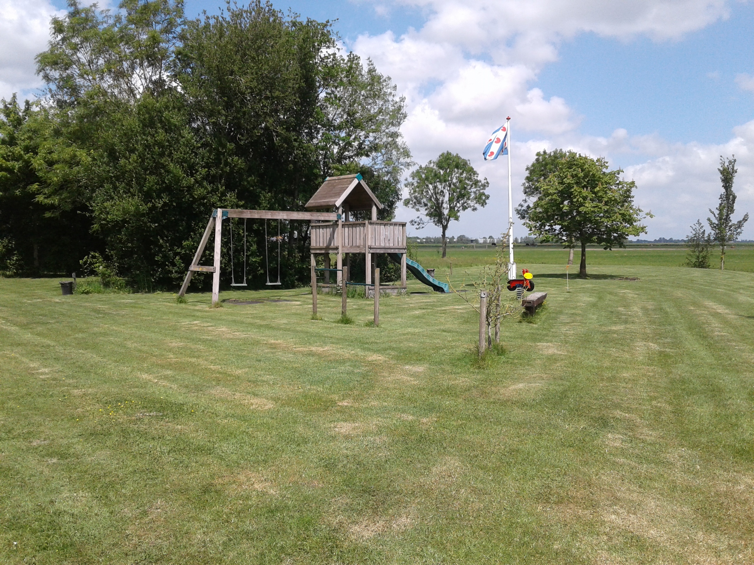 Photo 1 of 2