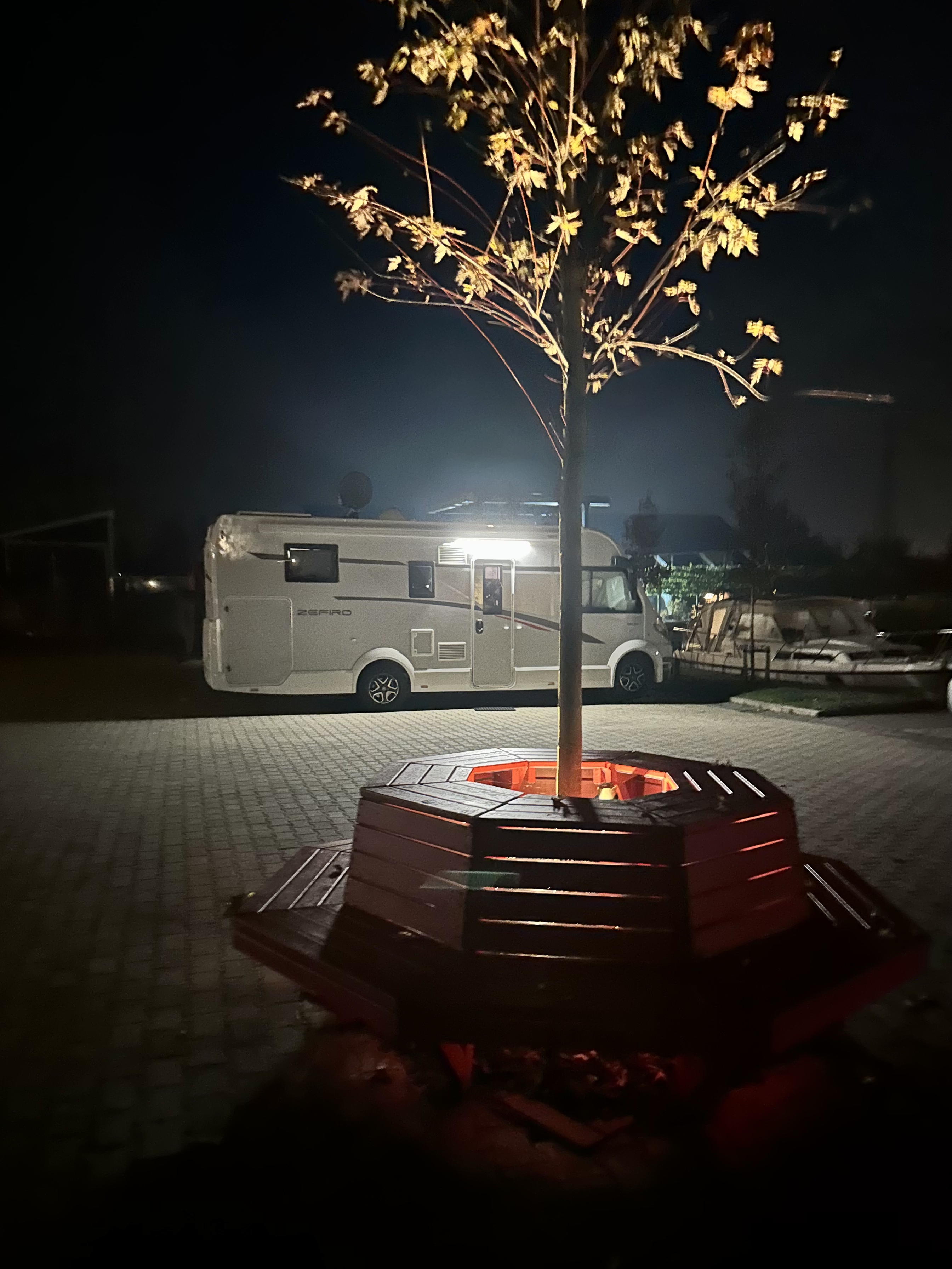 Photo 19 of 21
