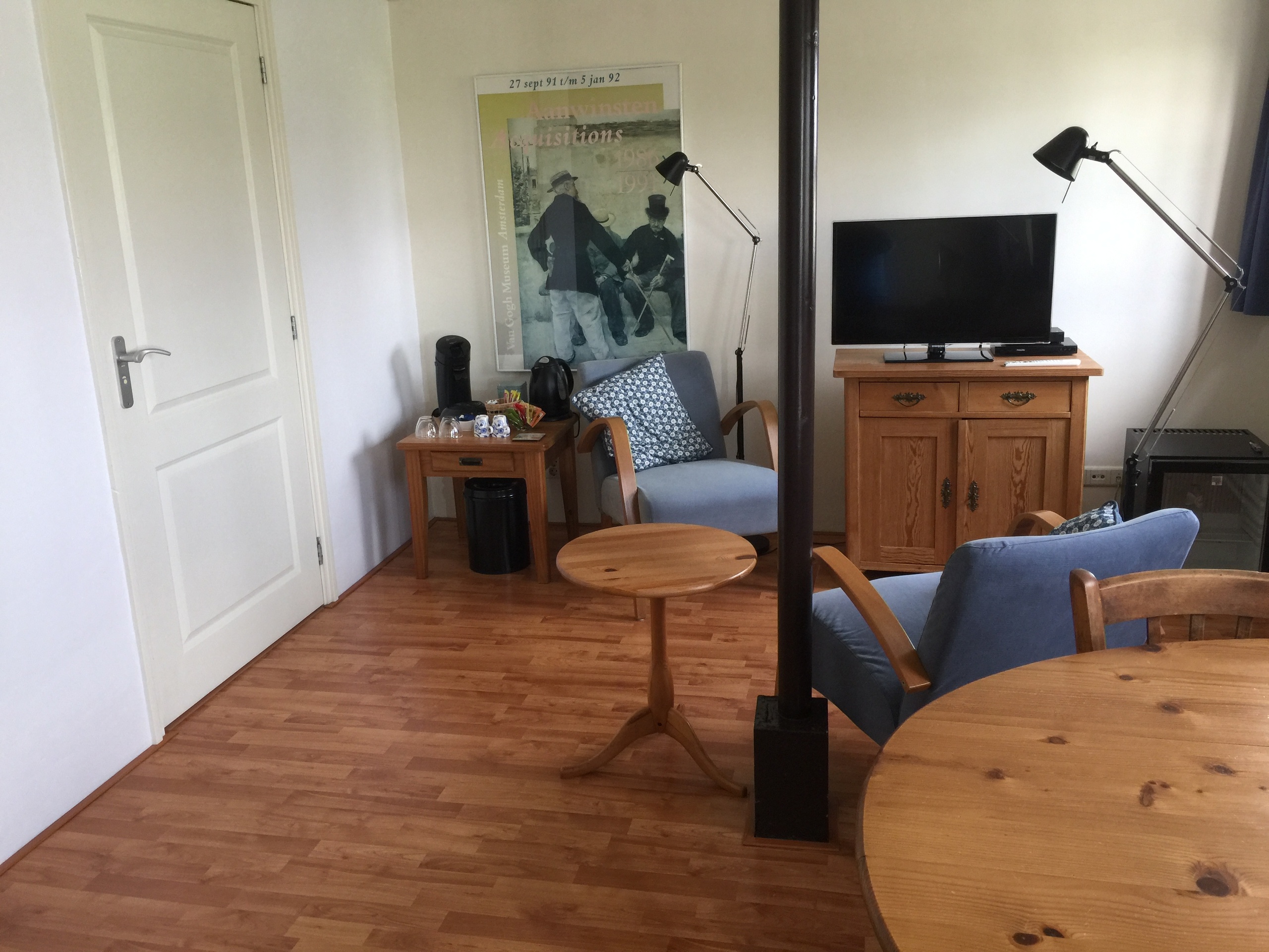 Photo 3 of 5