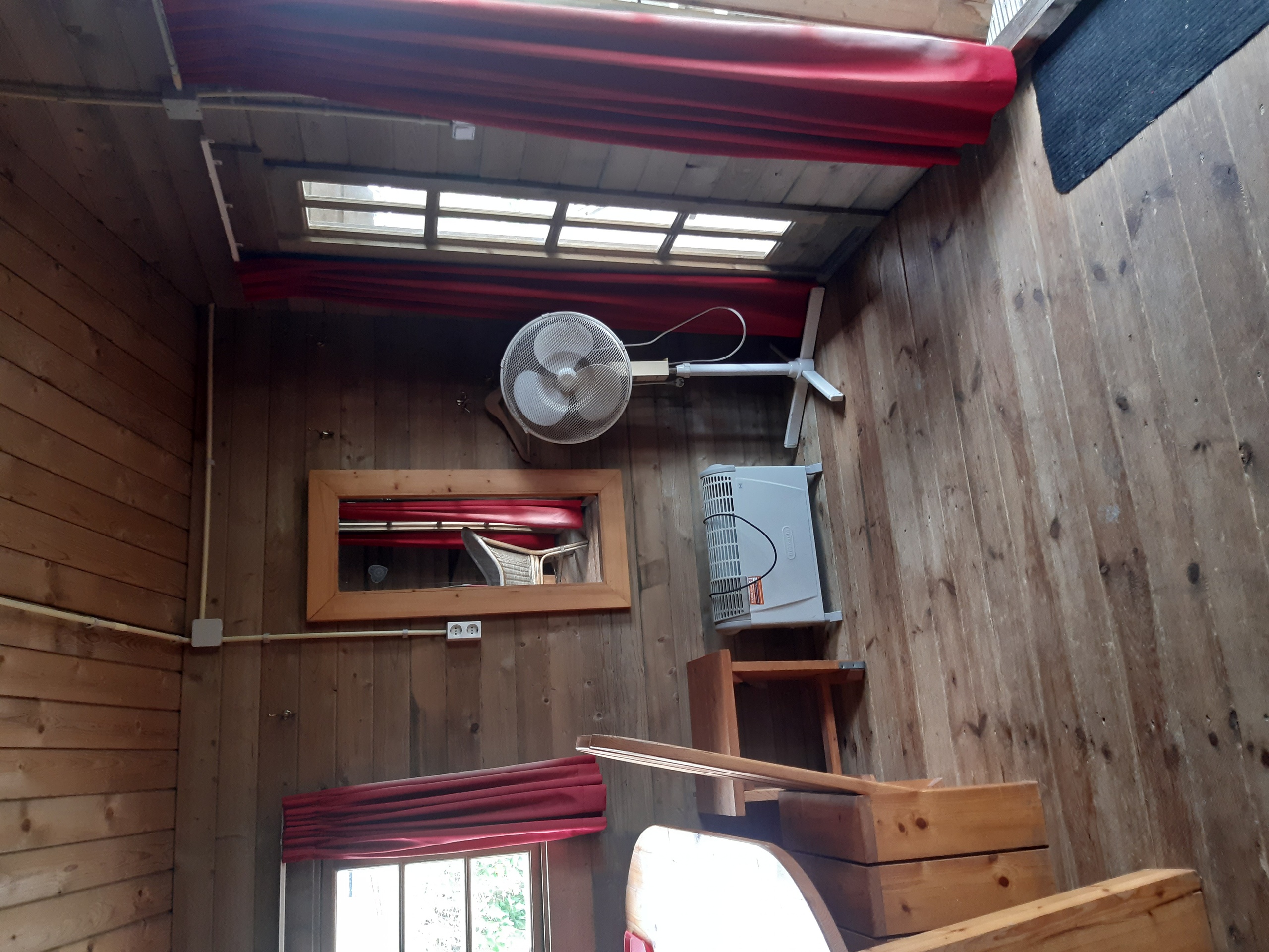 Photo 4 of 5