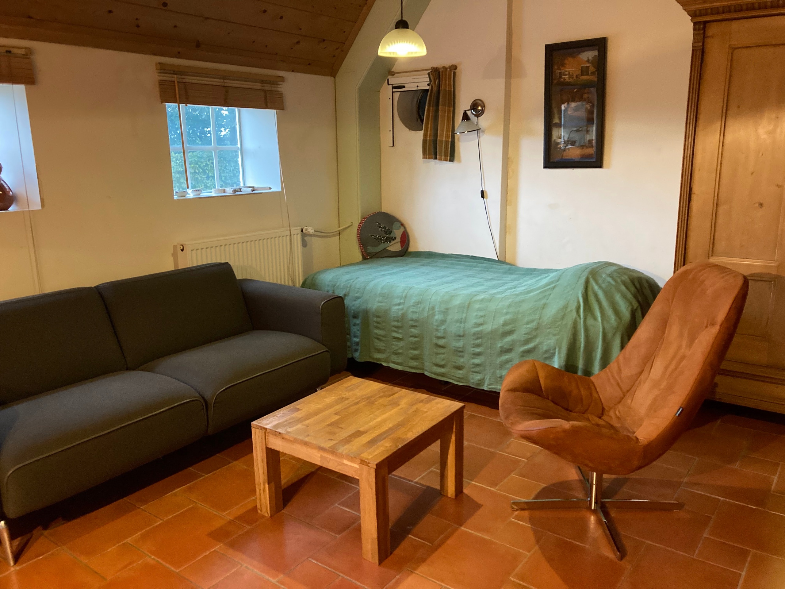 Photo 4 of 17