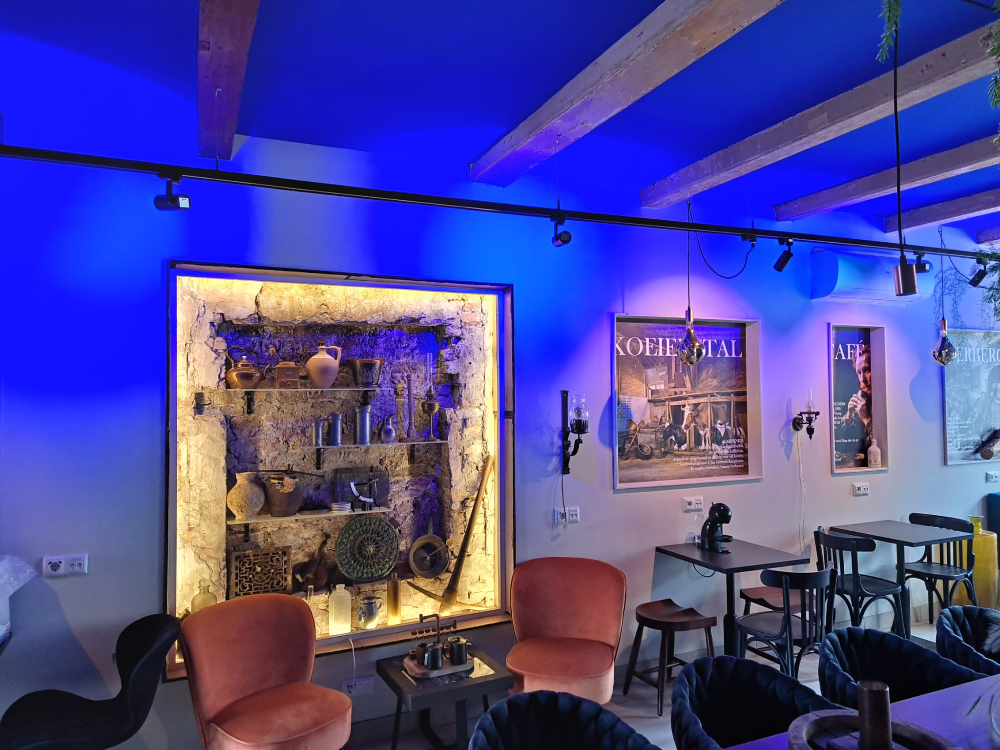 Foto 1 van 2