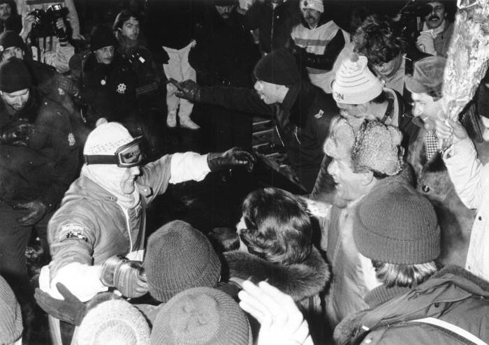 Koningshuis en Kroes op zevende Dag van de Elfstedentocht