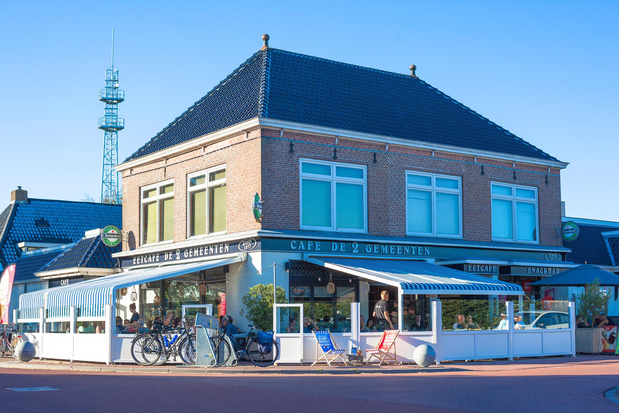 Foto 1 van 2