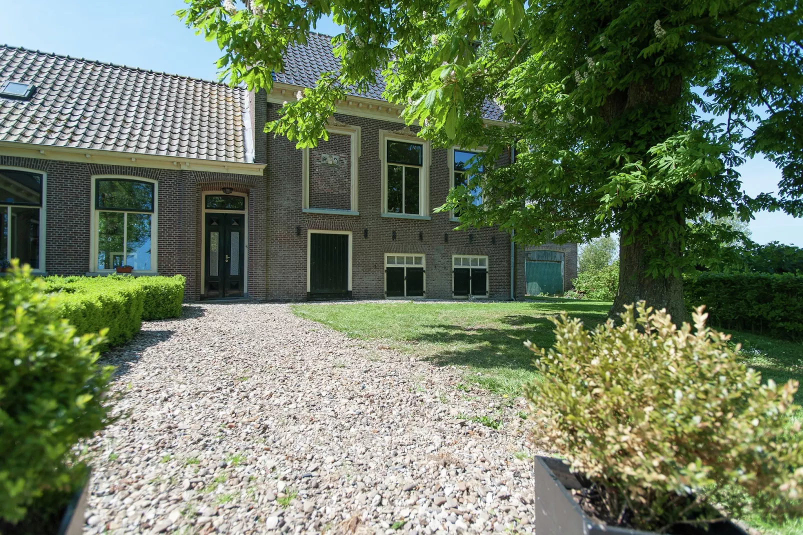 Foto 1 van 2