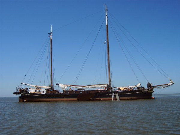 Foto 2 van 2