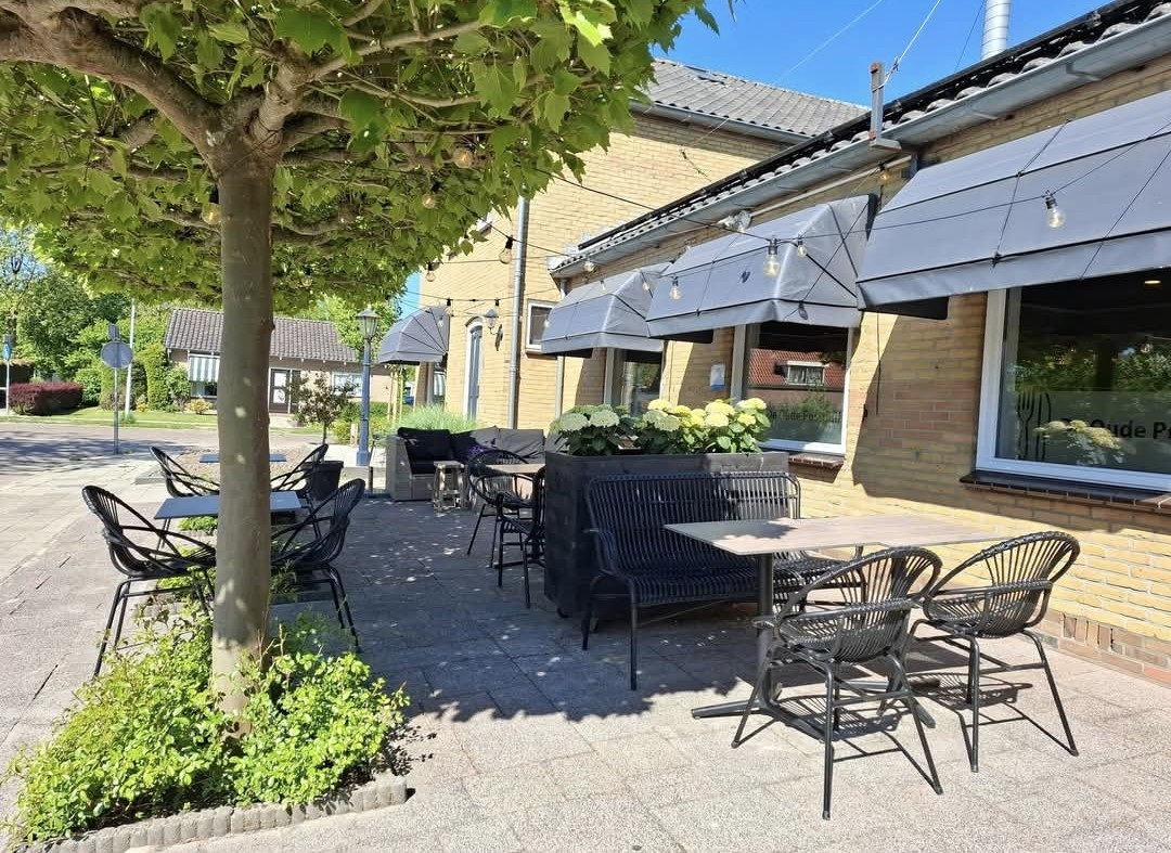 Foto 1 van 2
