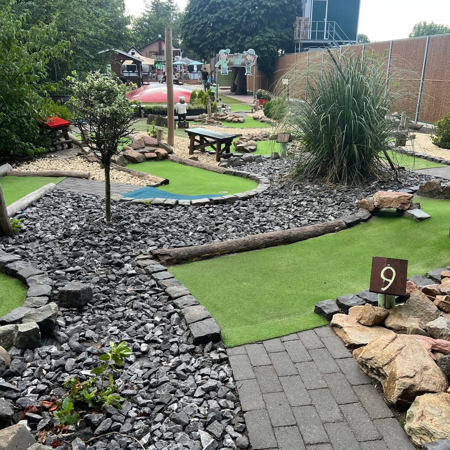 Adventure golf