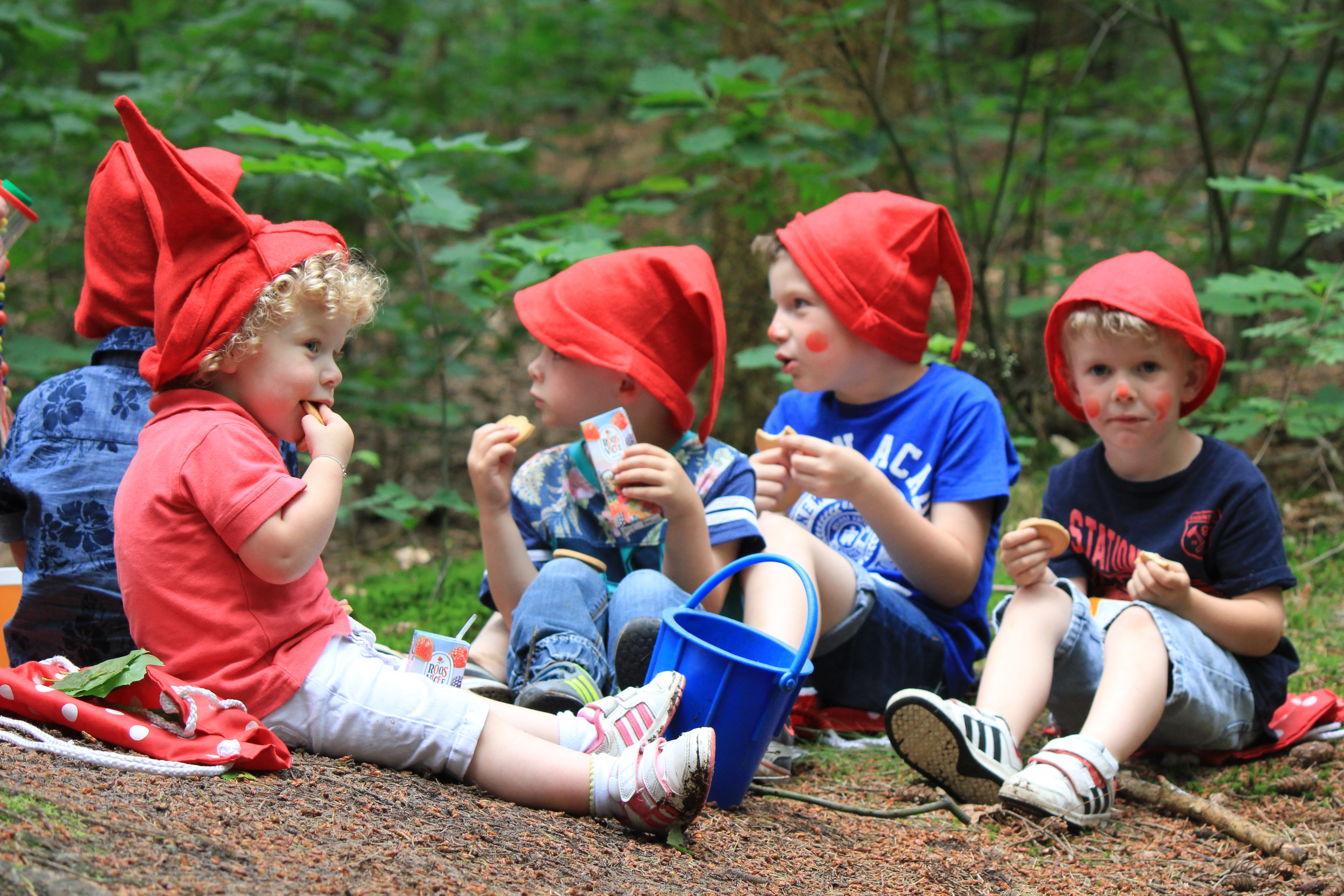 kinderen met kaboutermuts