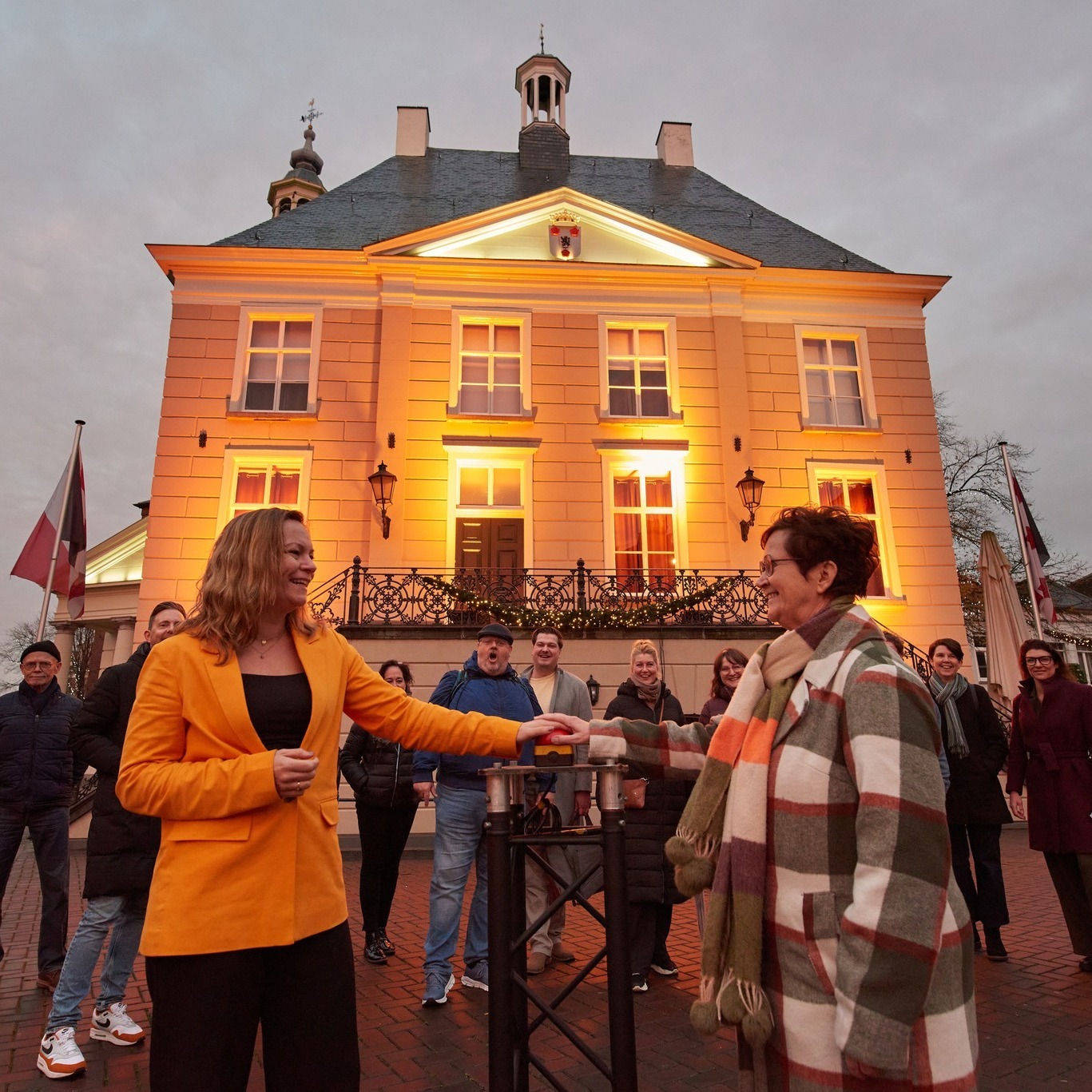 Kick-off Orange The World