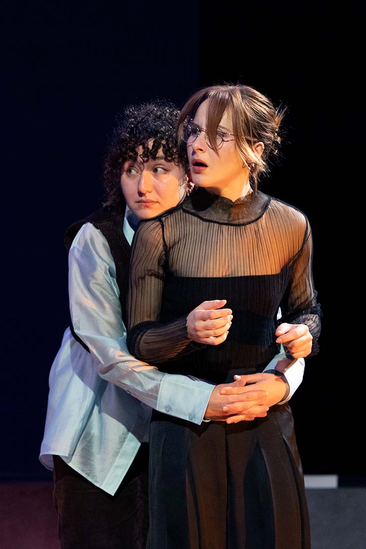 Toneelschuur Producties: Hedda