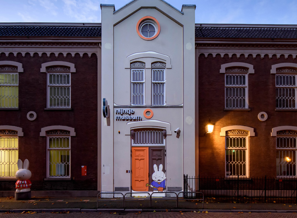 Lichtprojectie 'hier woont nijntje'