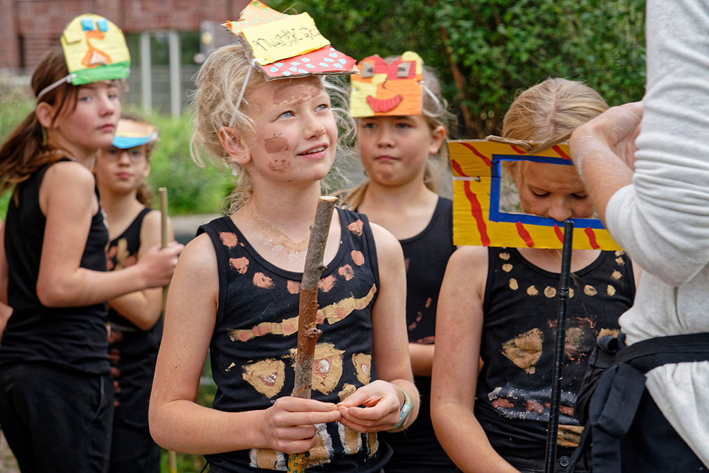 Workshop Maskers van oud karton