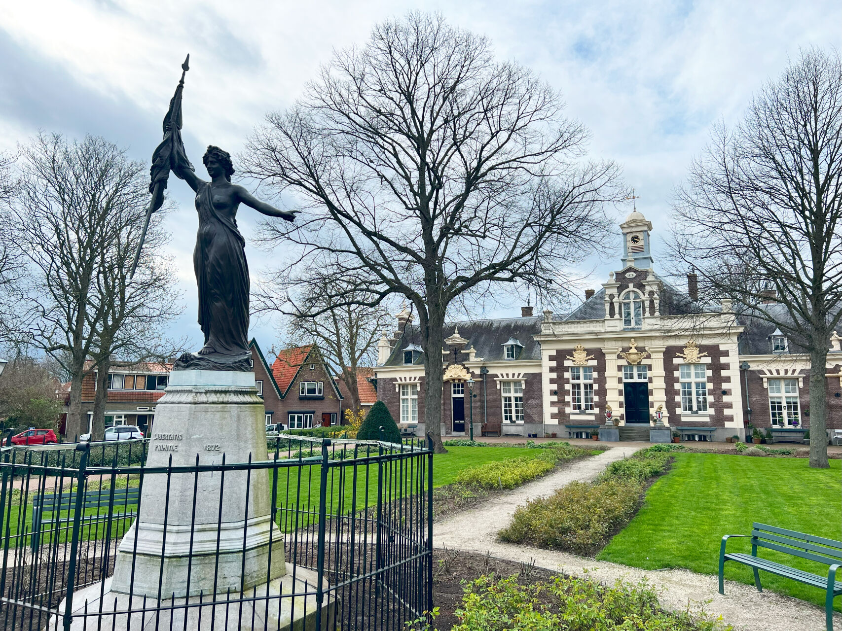 asylplein-standbeeld-de-nymph-brielle-voorneaanzee