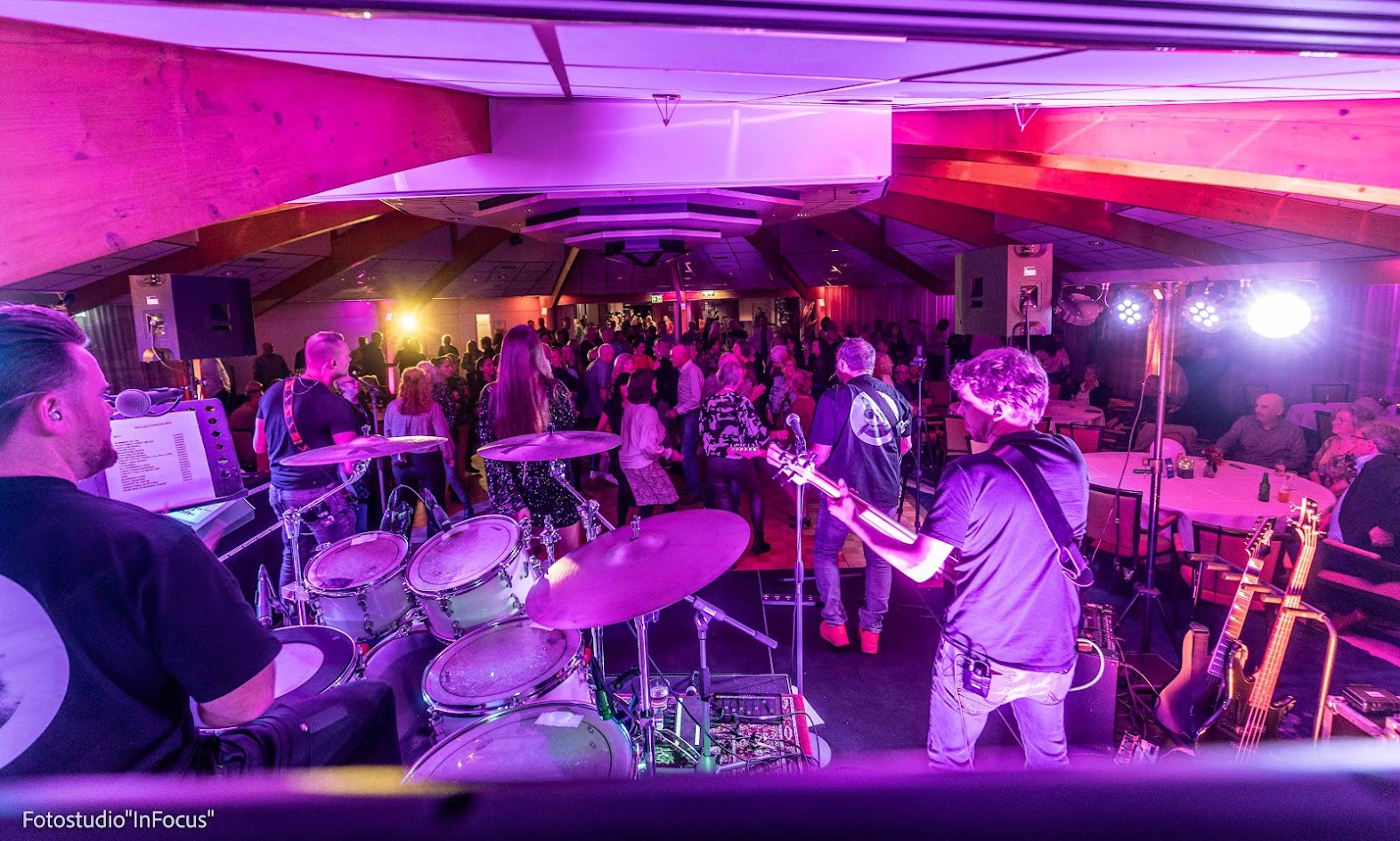 Dansfeest-Zwartewaal-Voorne-putten