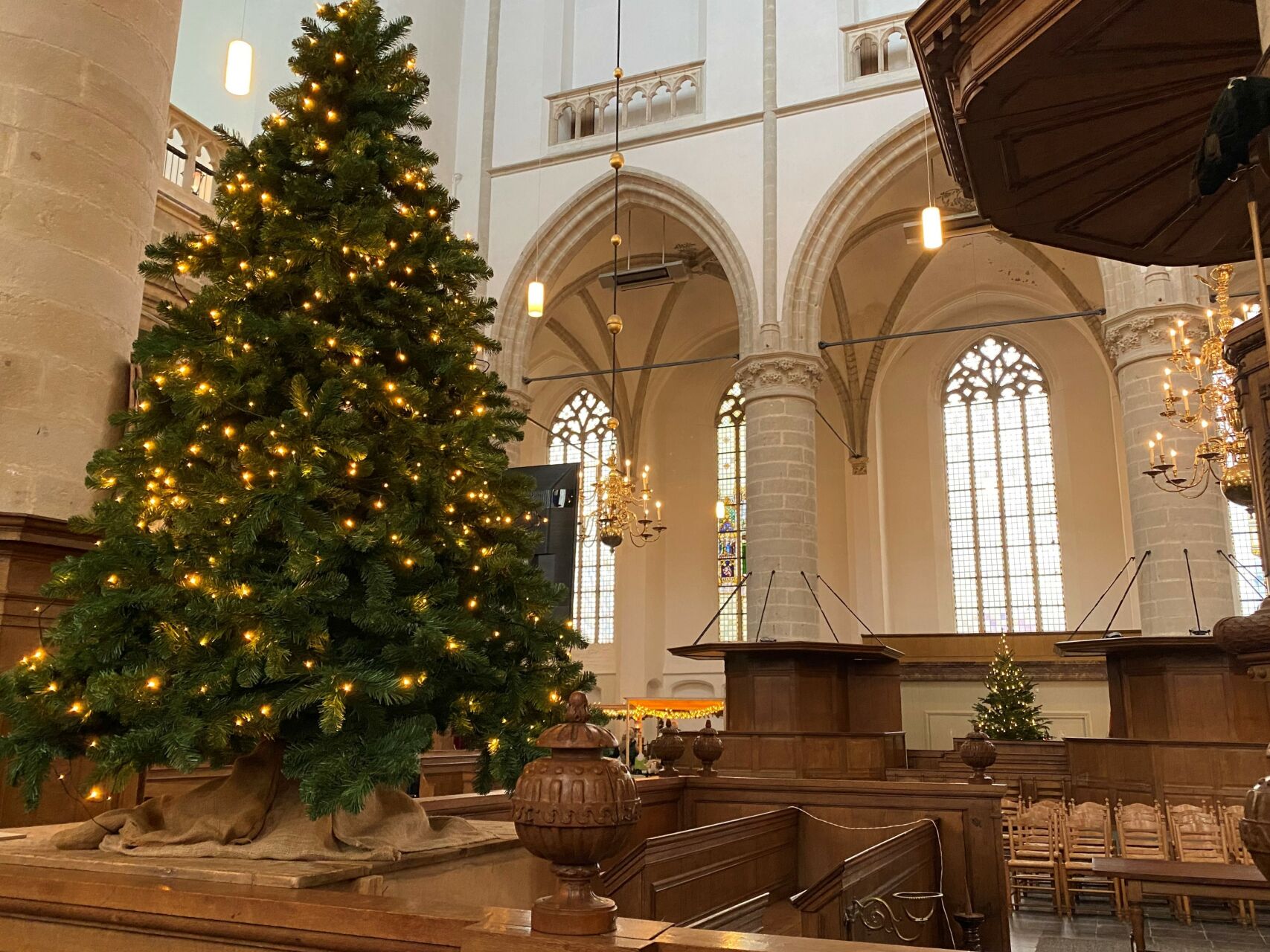 kerstboom-catharijnekerk-brielle-voorne-putten2
