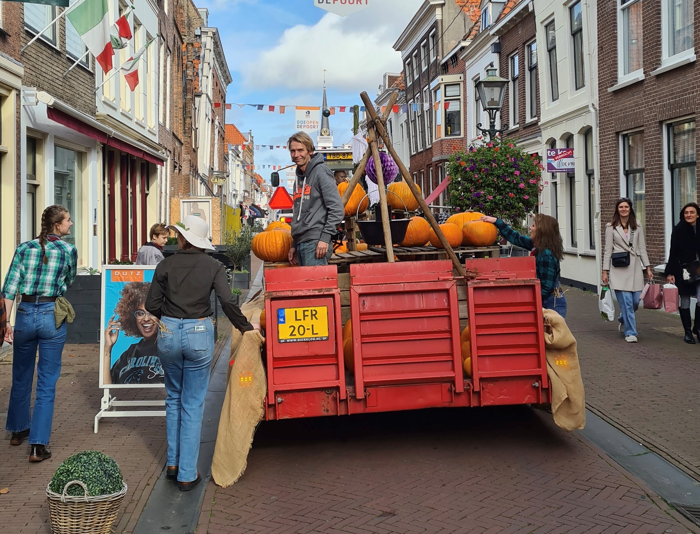 Pompoenen uitrijden Brielle - Voorne-Putten