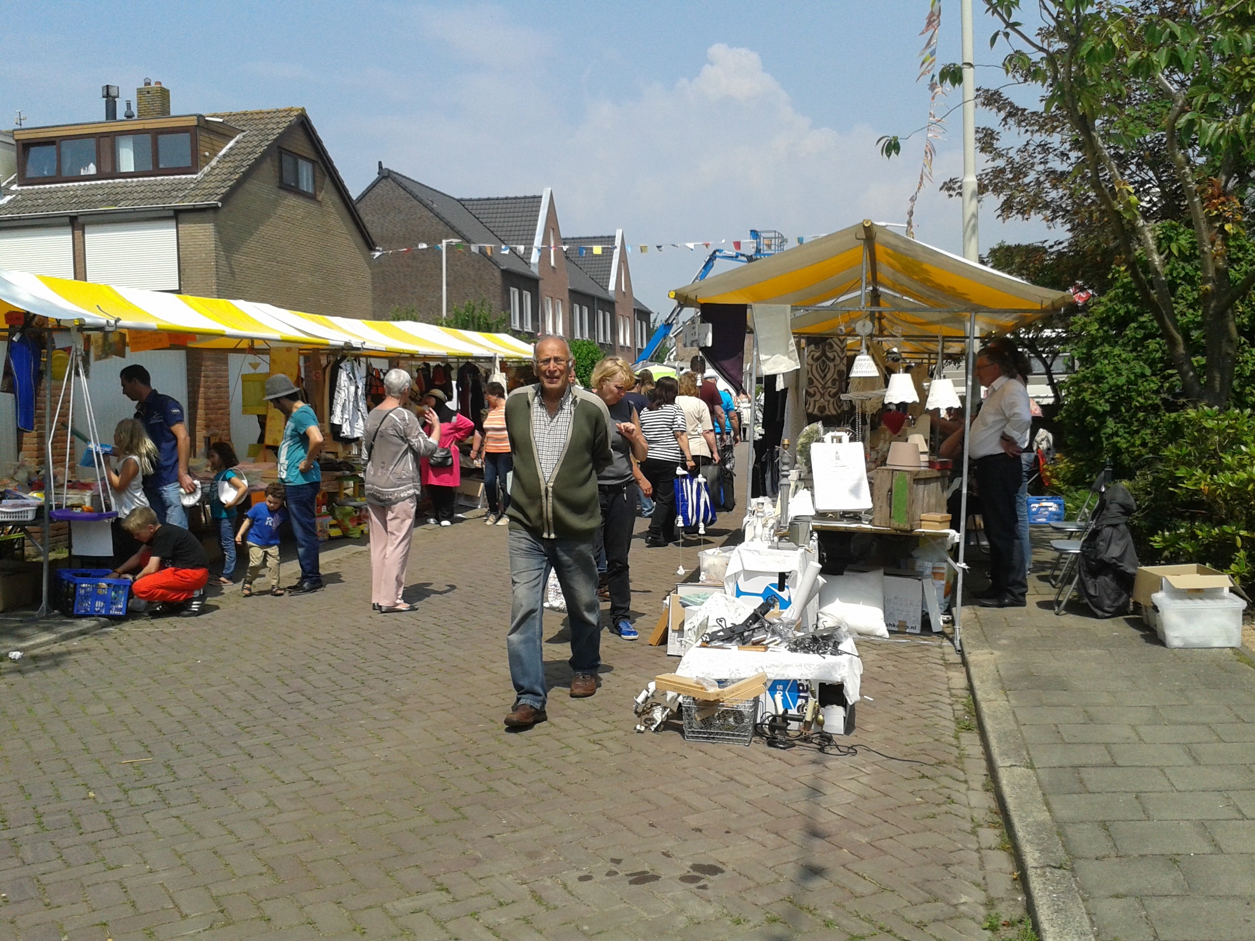 vlooienmarkt-vierpolders-voorneputten