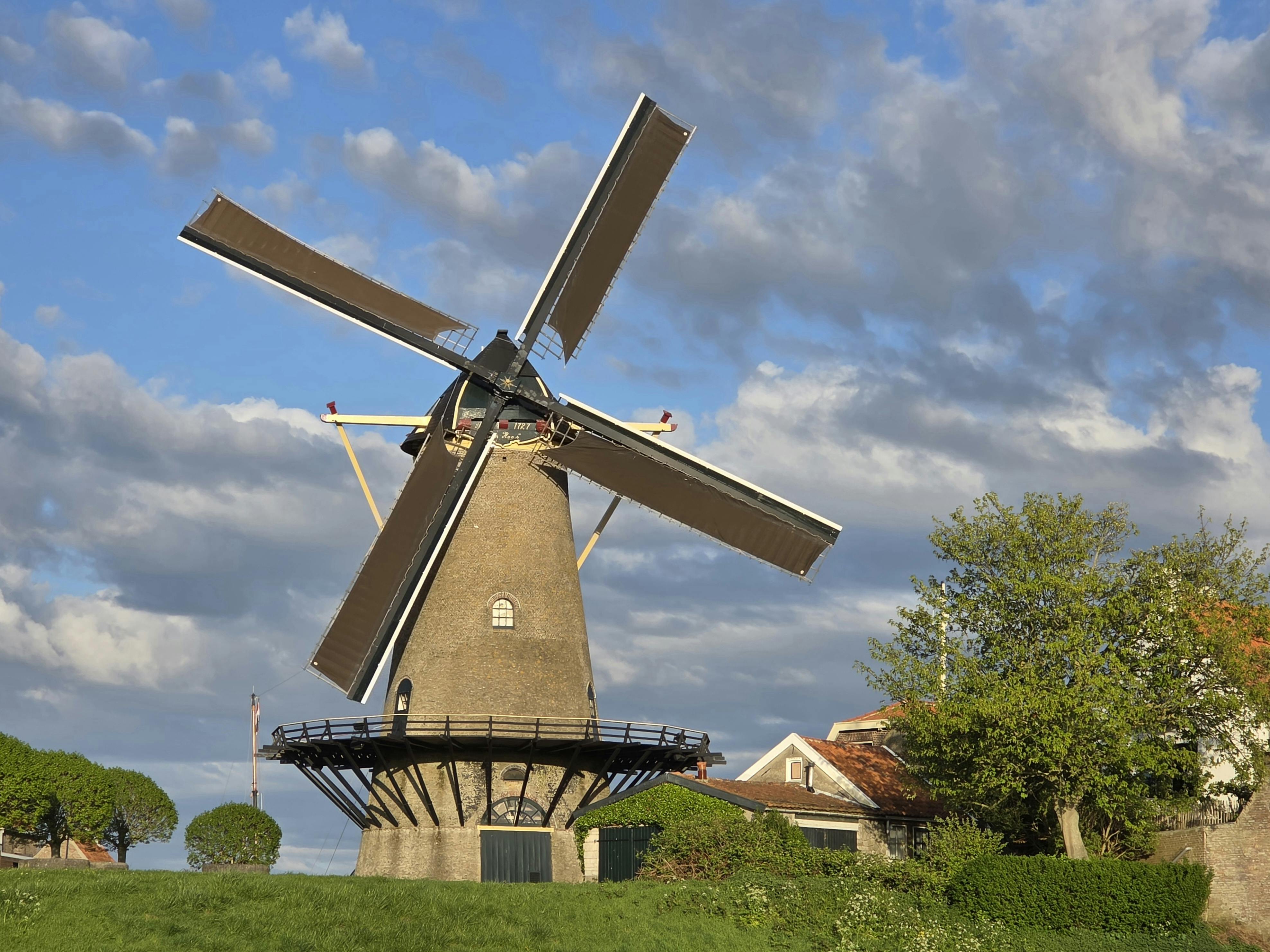 Korenmolen Den Haas in Zierkzee