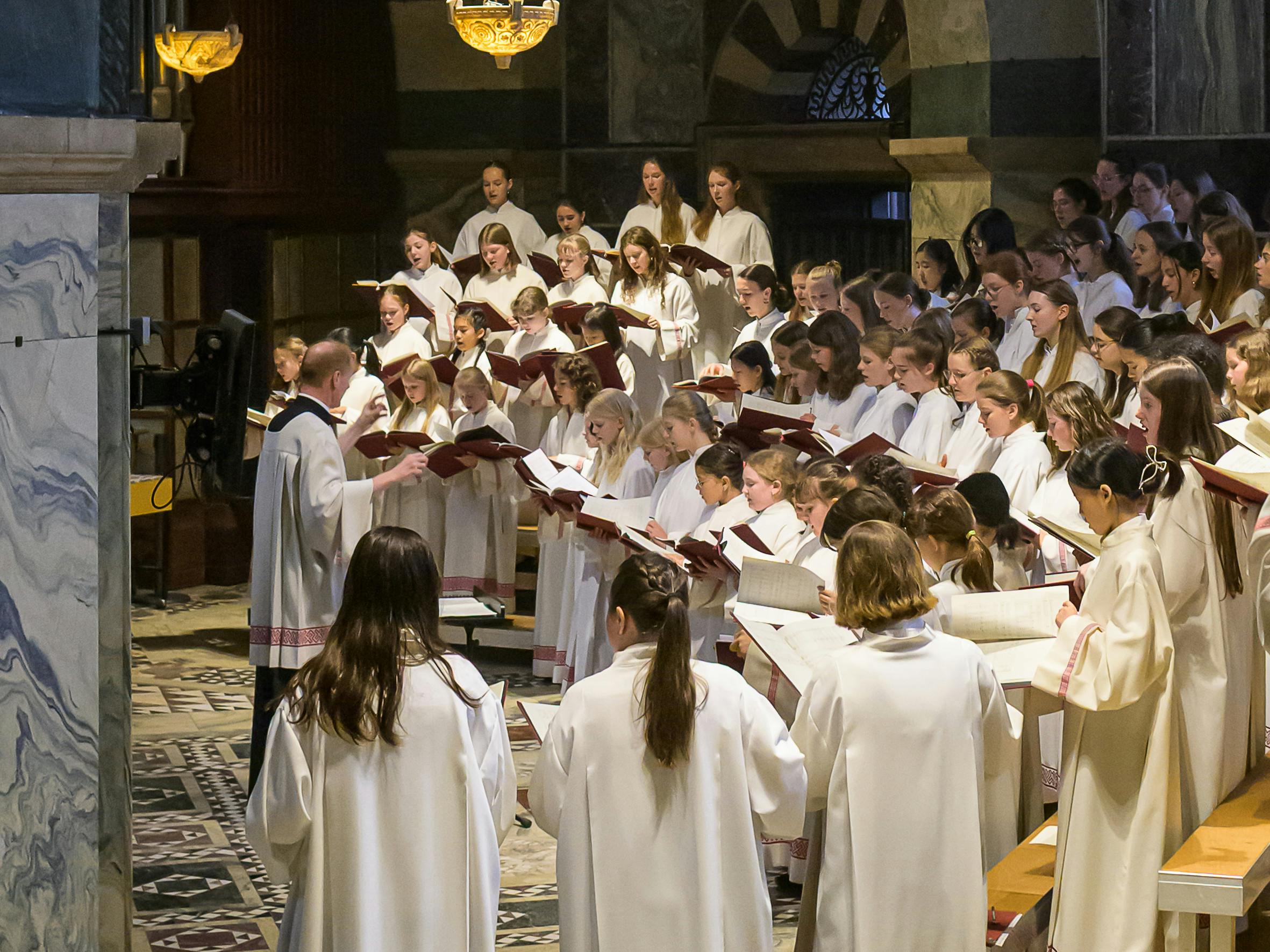 Mädchenchor am Aachener Dom