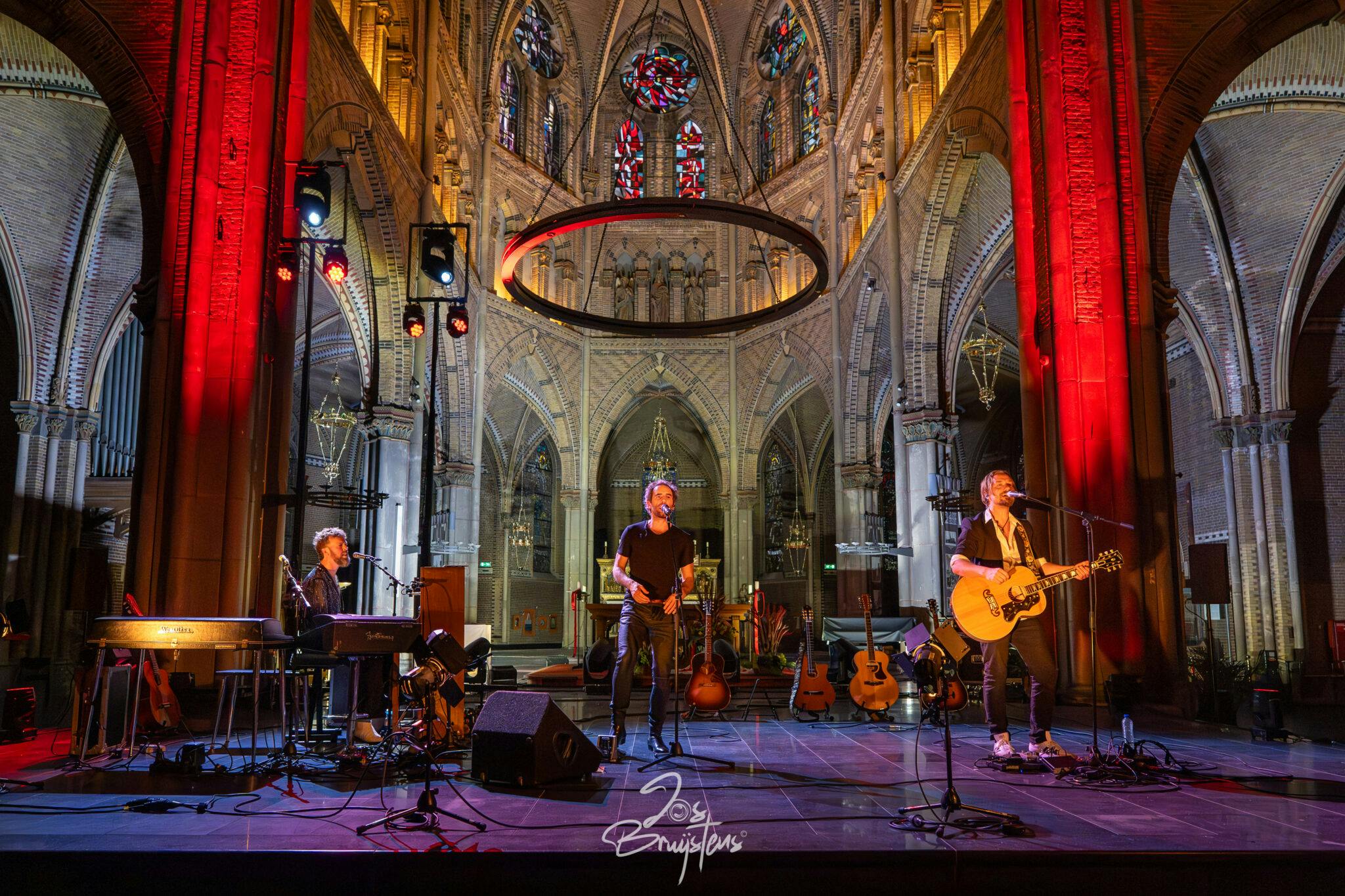 The Dutch Queen Unplugged