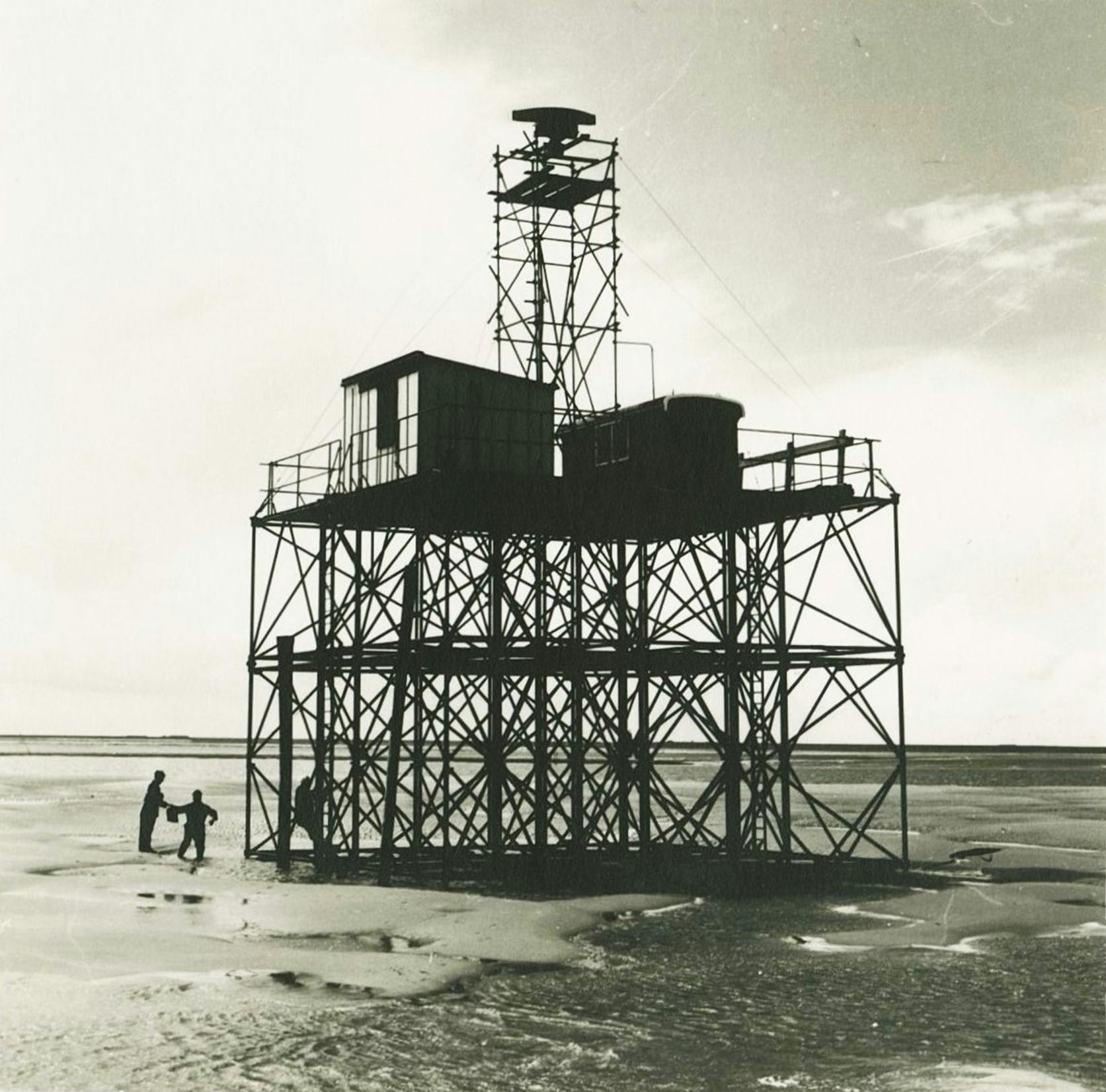 Foto van Daaf van den Berg. Zijn reportages brengen onverwachte aspecten uit de totstandkoming van de Deltawerken in beeld.
