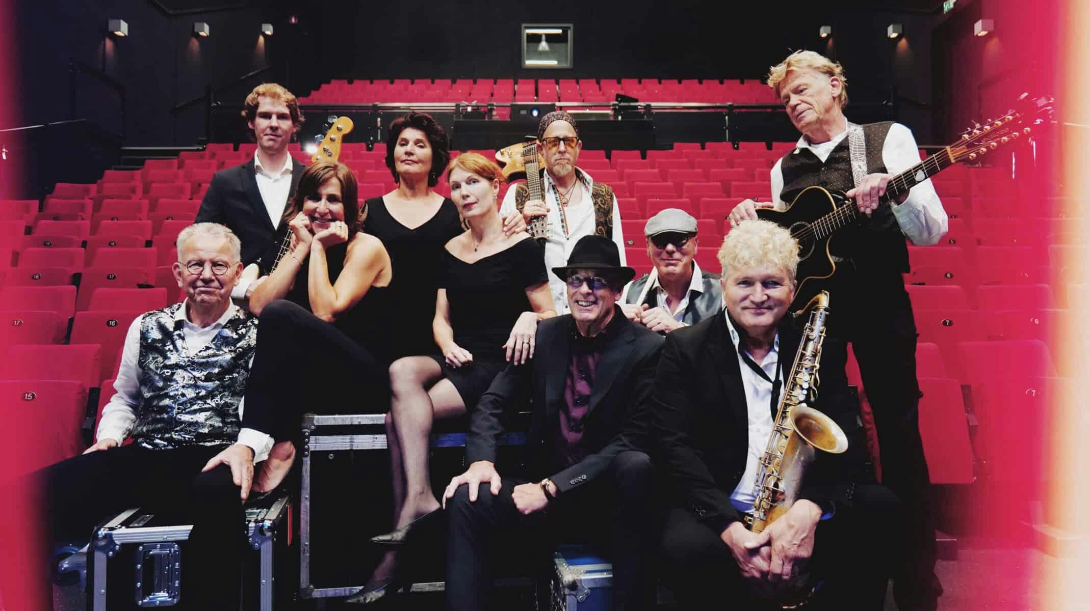 Leonard Cohen Revival Band | Dance Me to the End of Love