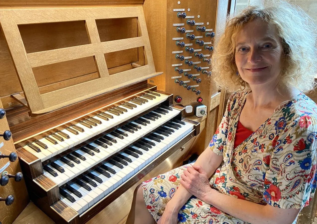 Stadsorganist Margreeth de Jong geeft op donderdag 3 september het slotconcert van de Brouwse Orgelzomer.
