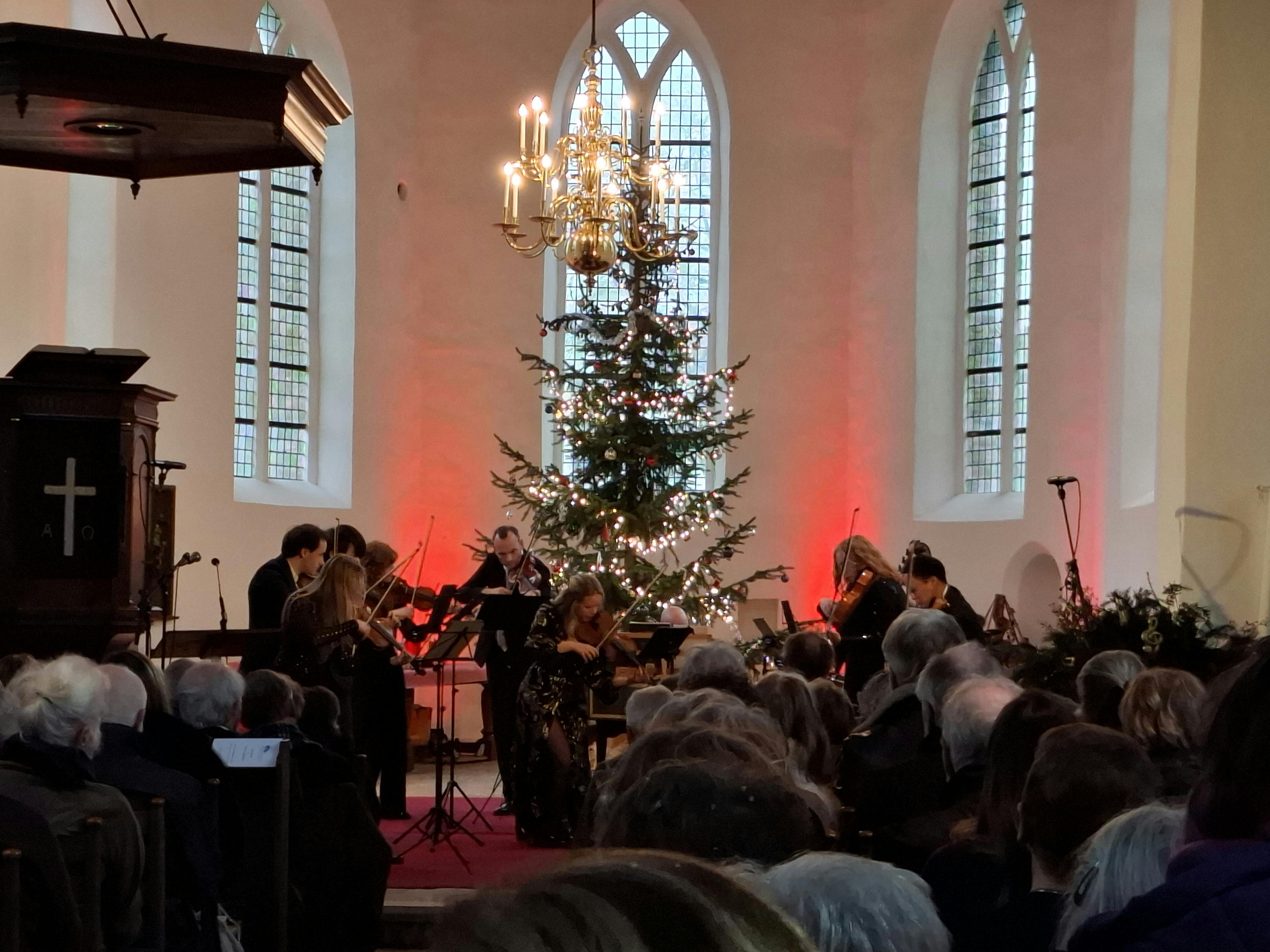 Kerstconcert in sfeervolle Driekoningenkerk Noordgouwe 