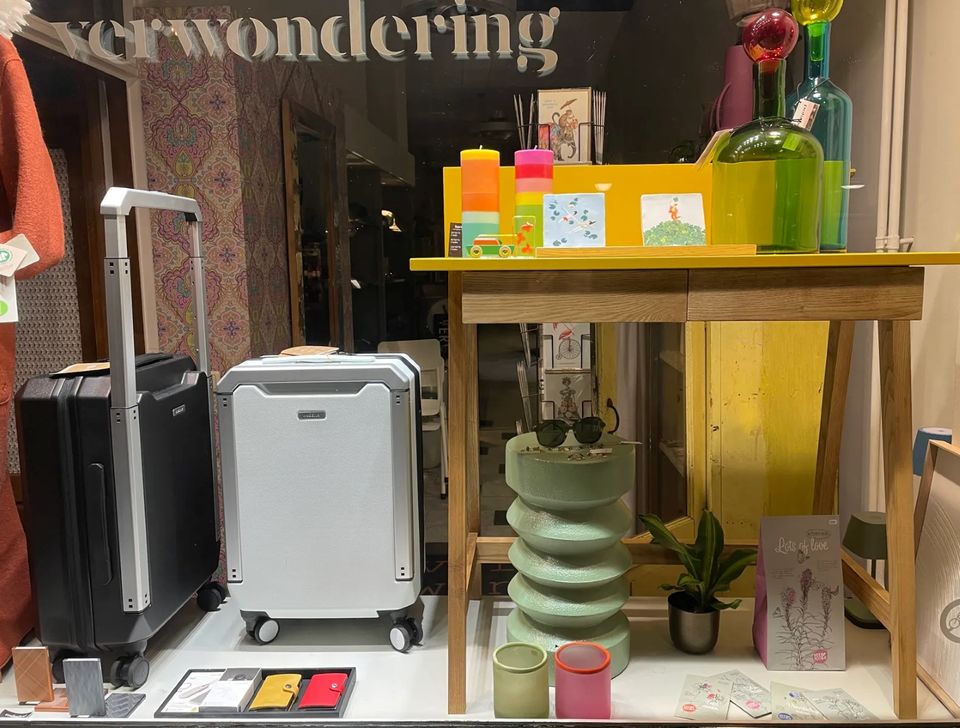 Window display of home furnishing shop De Verwondering in Maastricht