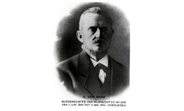 Portretfoto van A. van Baak, van 1910 tot 1914 burgemeester van Mijdrecht.