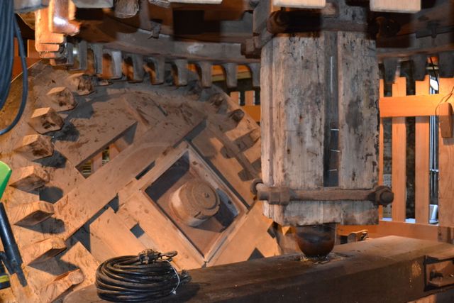 Binnen de Googermolen in Oude Wetering