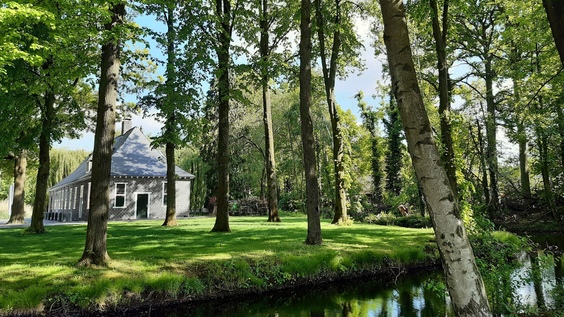 Restaurant Het Dinghuis in het kasteelpark