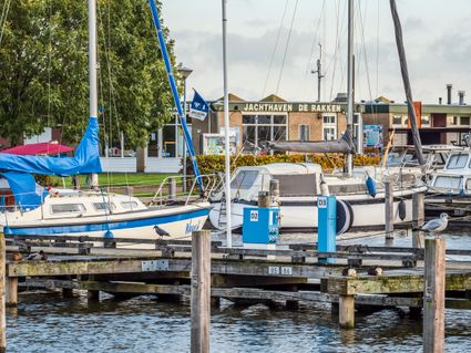 VVV Woudsend vanaf de haven