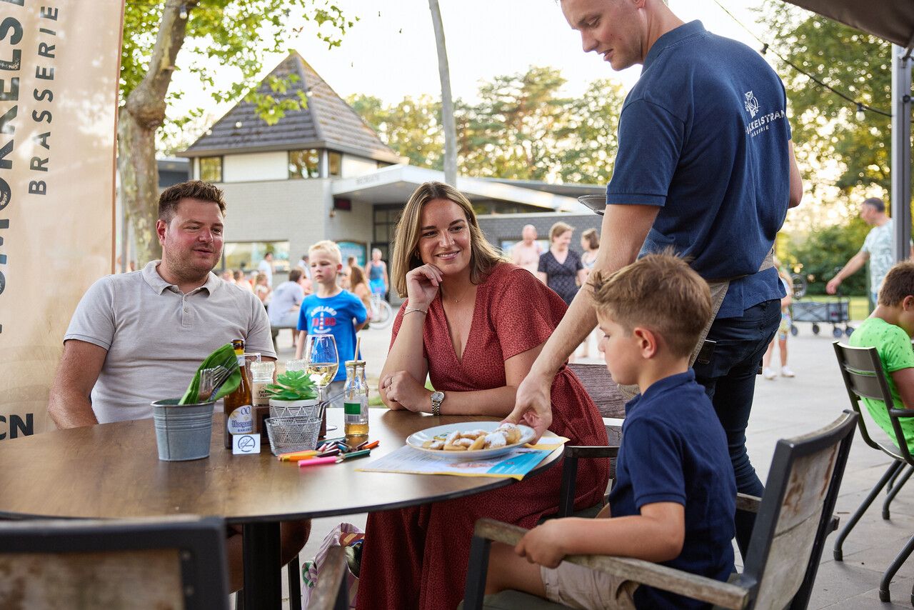 Brasserie 't Smokkelstrand bij RCN de Flaasbloem