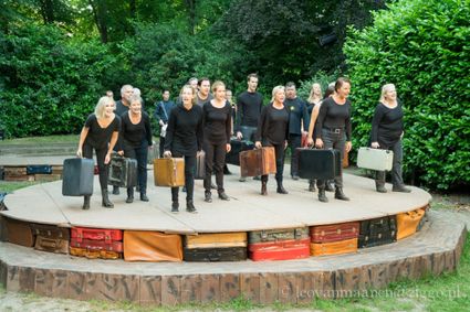 De voorstelling Moeder Courage in het Openluchttheater