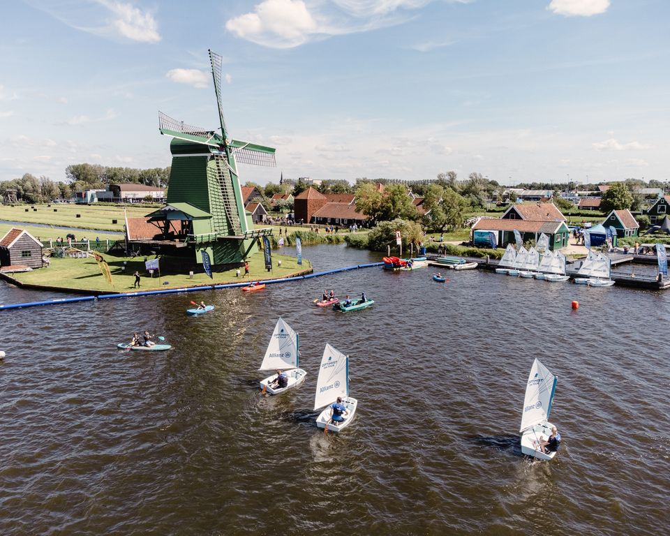Optimist on tour op de Zaanse Schans