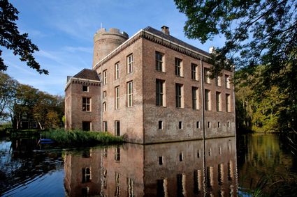 Buitenzijde Kasteel Loenersloot