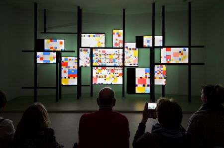 Mondriaanhuis video-installatie tijdlijn fotograaf Mike Bink (1).jpg