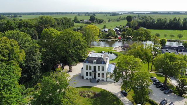 Dronefoto van Flora Batava