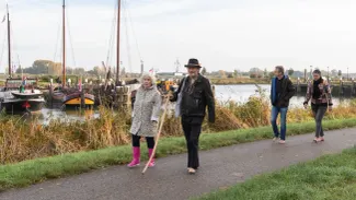 Blotevoetenwandeling door Woudrichem