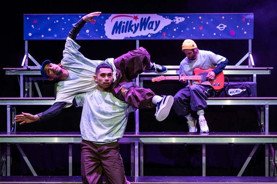 PodiumBuiten - Studio Vavoom: Milky Way (8+)