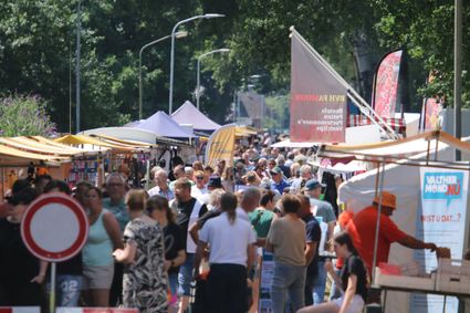 jaarmarkt en vlomarkt Valthermond