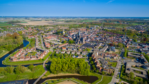 Luchtfoto vestingstad Steenbergen.