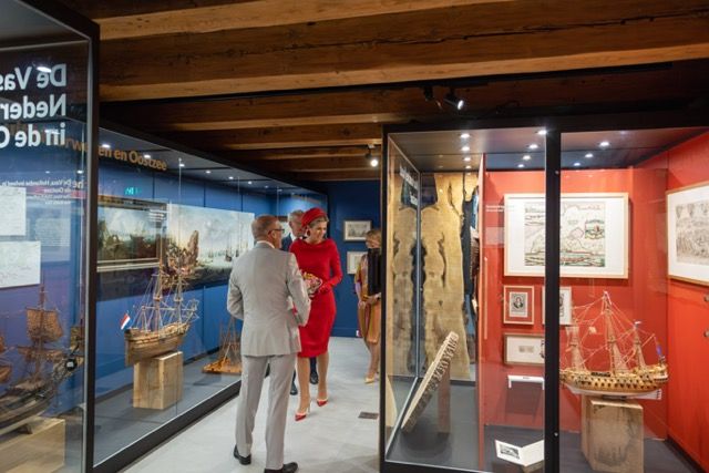 Maxima opent Museum en VVV Bezoekerscentrum Hindeloopen