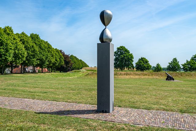 Zandloper monument Heusden