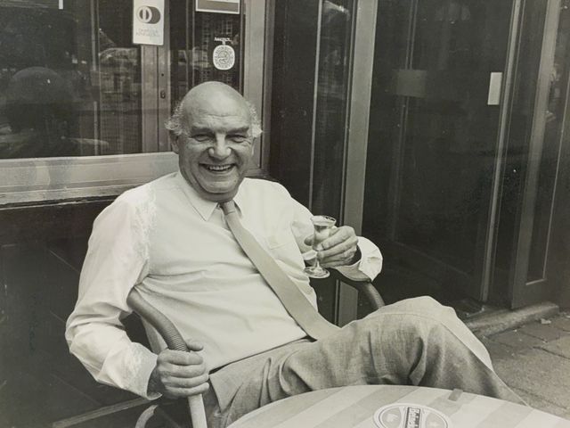 Wim Kersten voor een interview van de krant in 1989. 