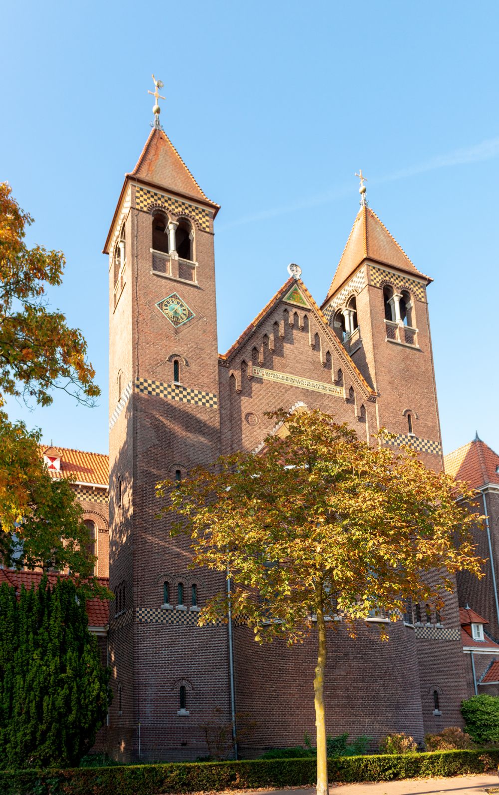 buitenzijde van het koor van de kapel van Klooster Nazareth