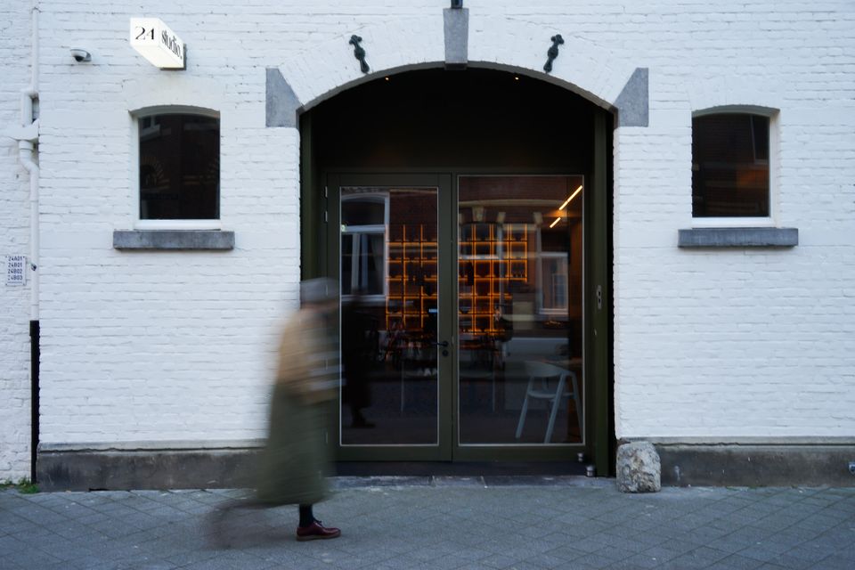 Studio Restaurant maastricht deur raam
